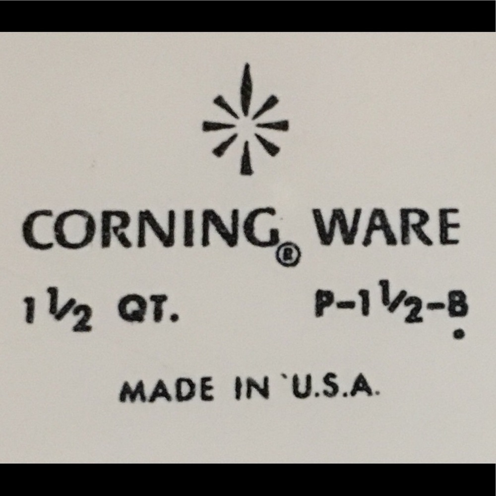 Vintage CorningWare 1.5 Quart Dish